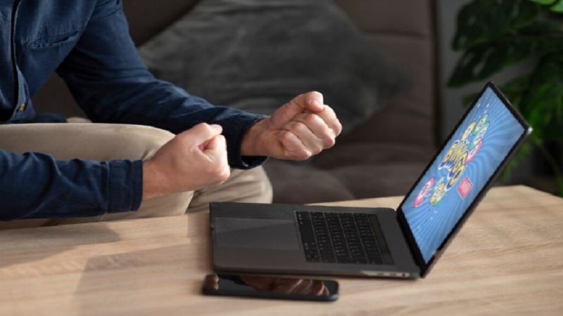 Playing Games on PlayBattleSquare