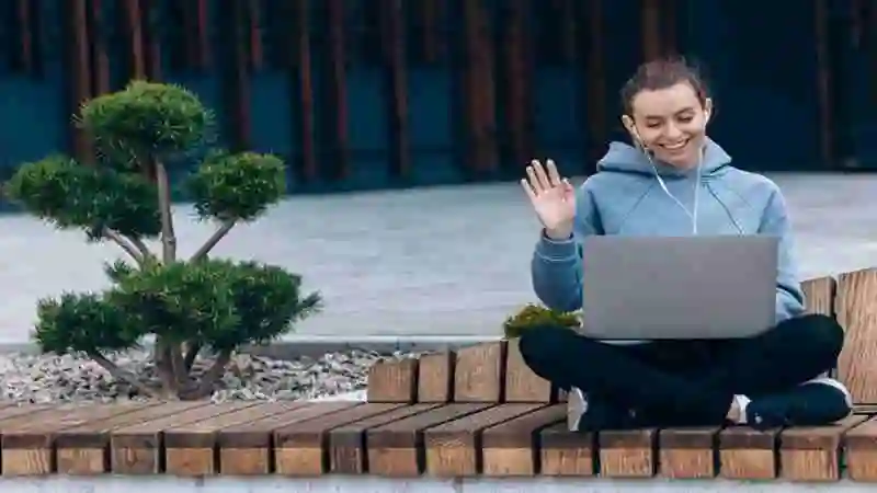From Screens to the Outdoors: Finding a Better Balance With Technology